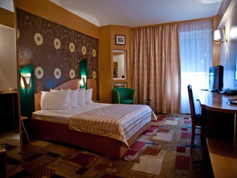 Ambassador Hotel Timisoara Room photo